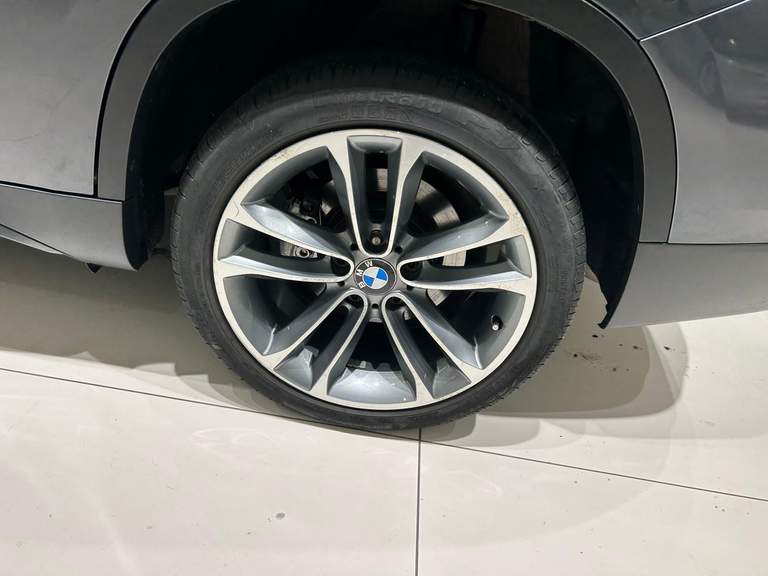 BMW BMW