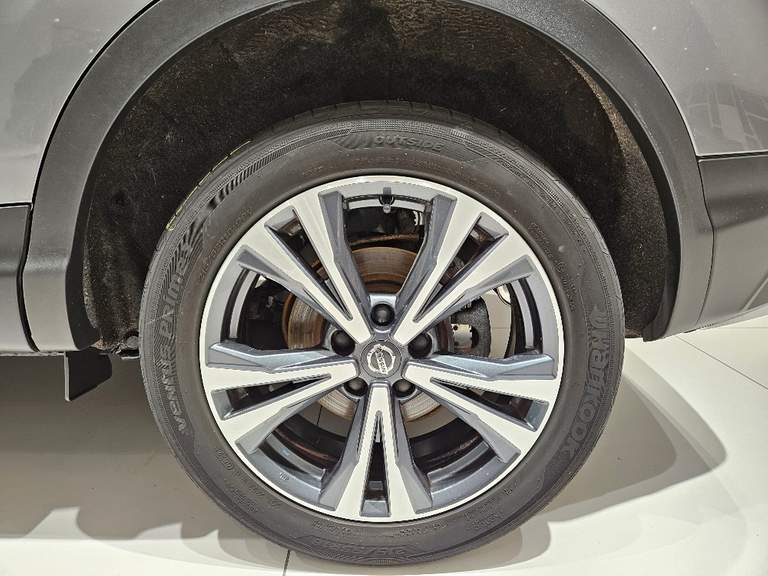 Nissan Nissan