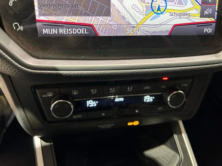 SEAT SEAT