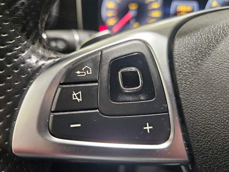 Mercedes-Benz Mercedes-Benz