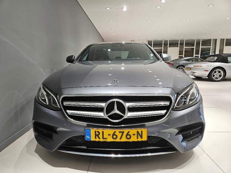 Mercedes-Benz Mercedes-Benz