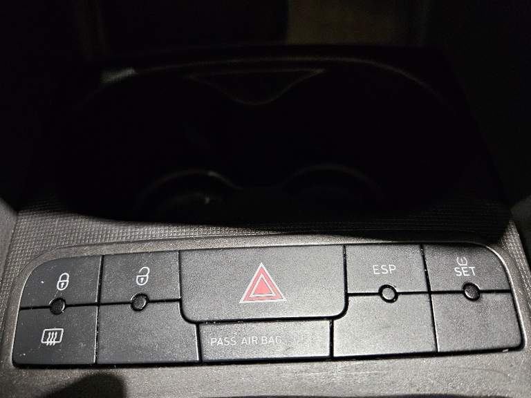 SEAT SEAT