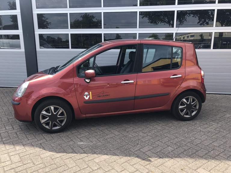 Renault Renault