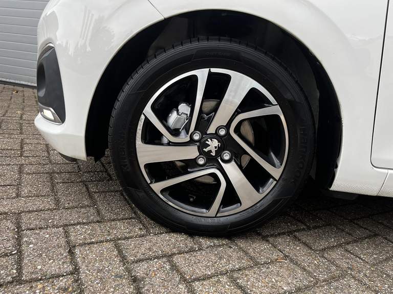 Peugeot Peugeot