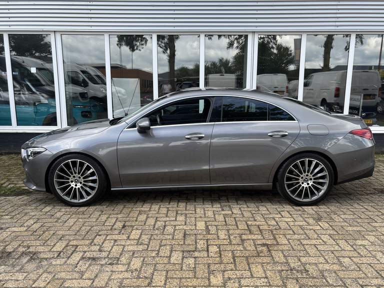 Mercedes-Benz Mercedes-Benz
