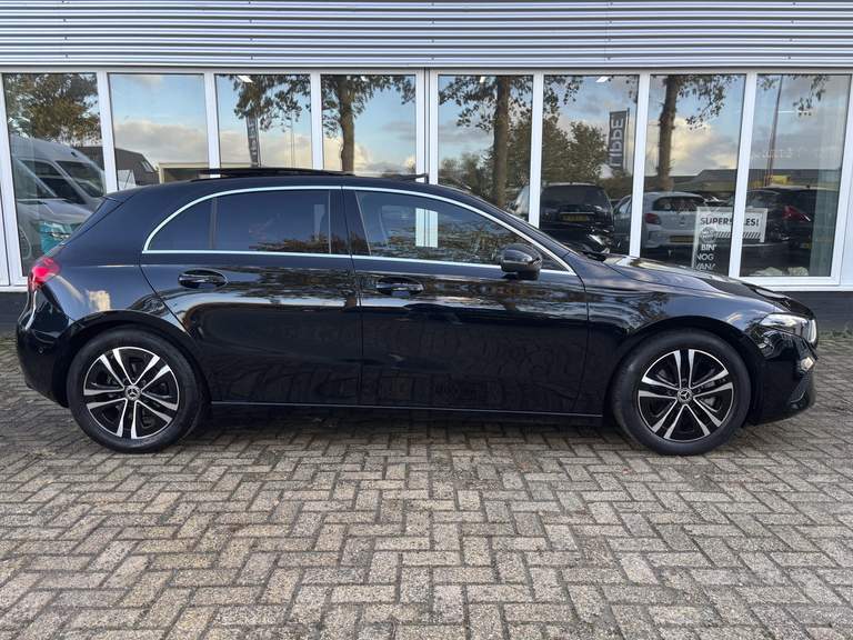 Mercedes-Benz Mercedes-Benz