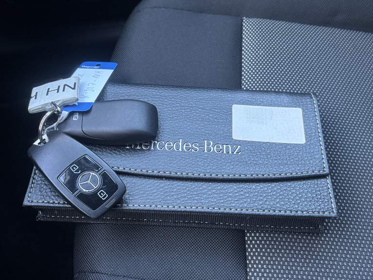 Mercedes-Benz Mercedes-Benz