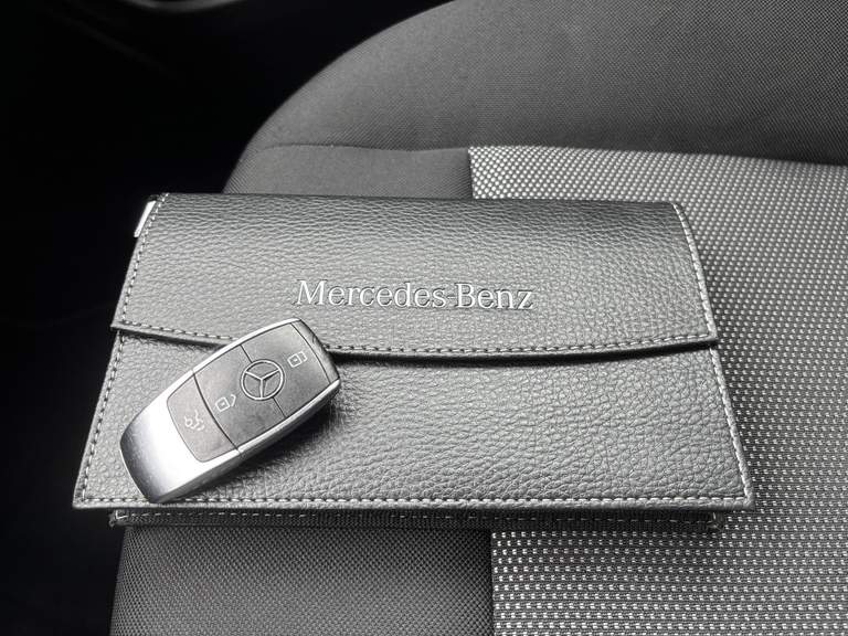 Mercedes-Benz Mercedes-Benz