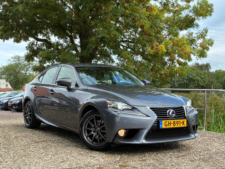 Lexus