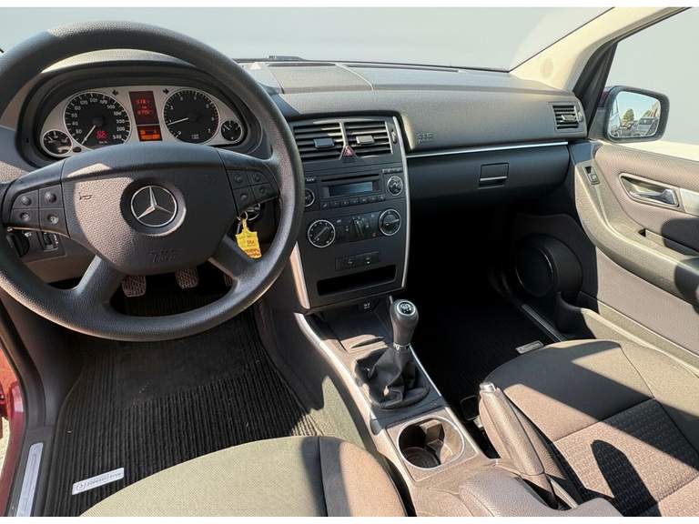 Mercedes-Benz Mercedes-Benz