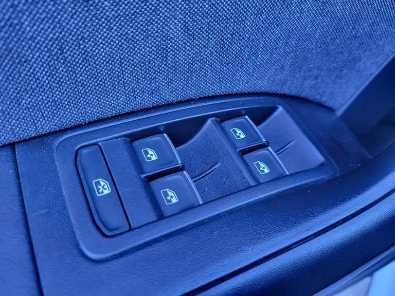 SEAT SEAT