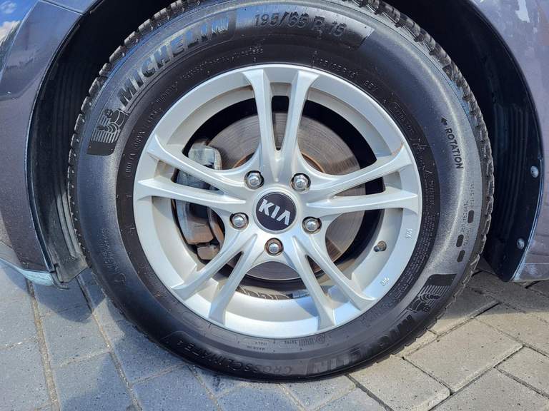 Kia Kia