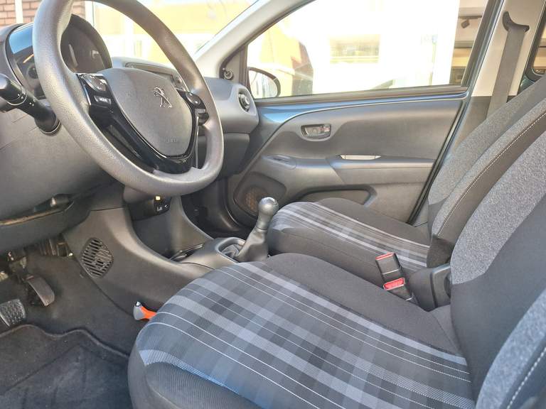 Peugeot