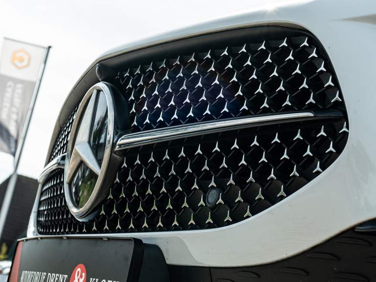 Mercedes-Benz Mercedes-Benz