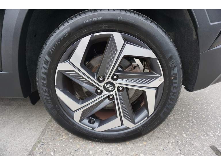 Hyundai Hyundai