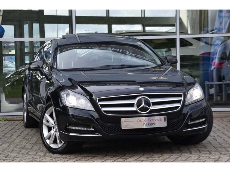 Mercedes-Benz Mercedes-Benz