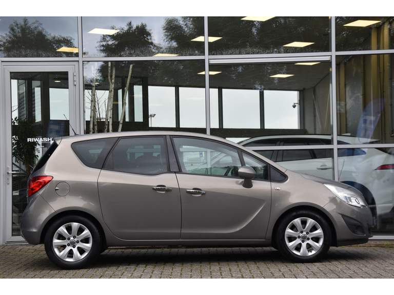 Opel Opel