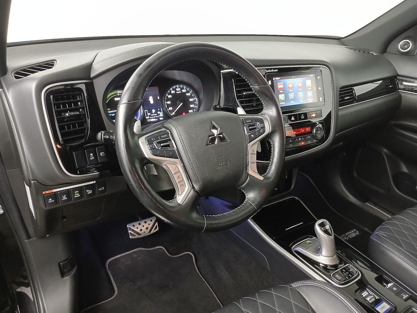 Mitsubishi Mitsubishi