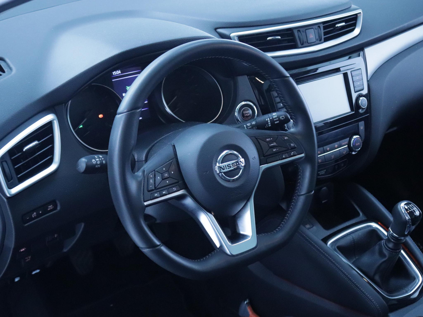Nissan Nissan