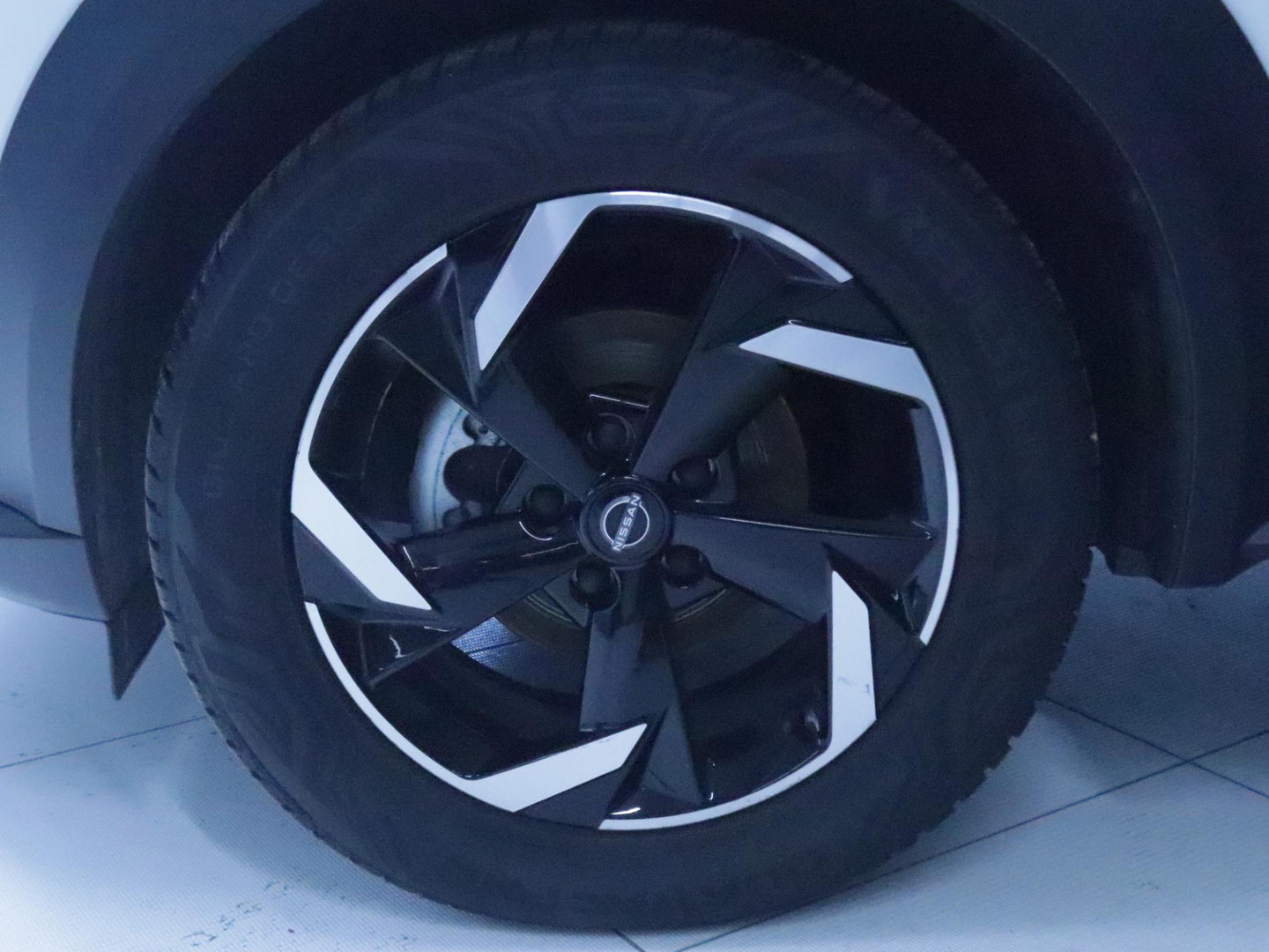 Nissan Nissan
