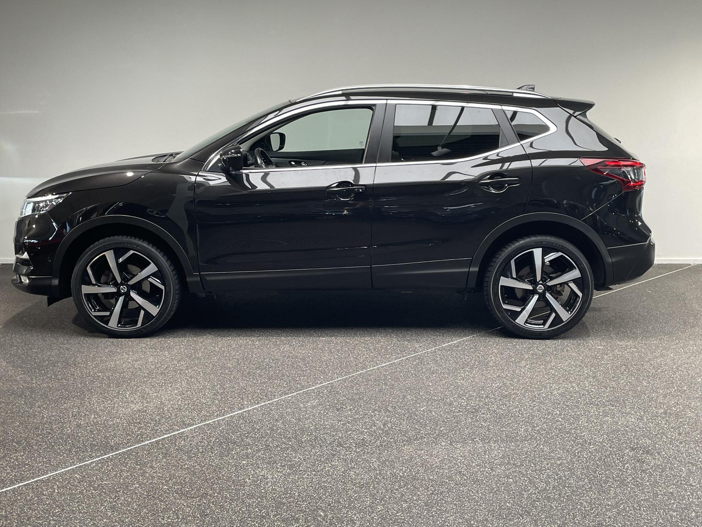 Nissan Nissan