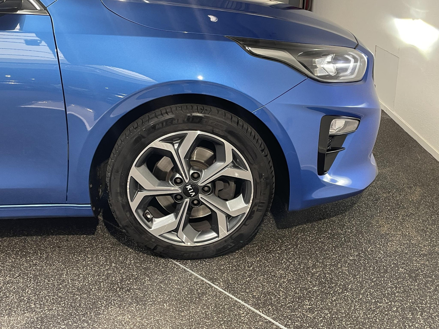 Kia