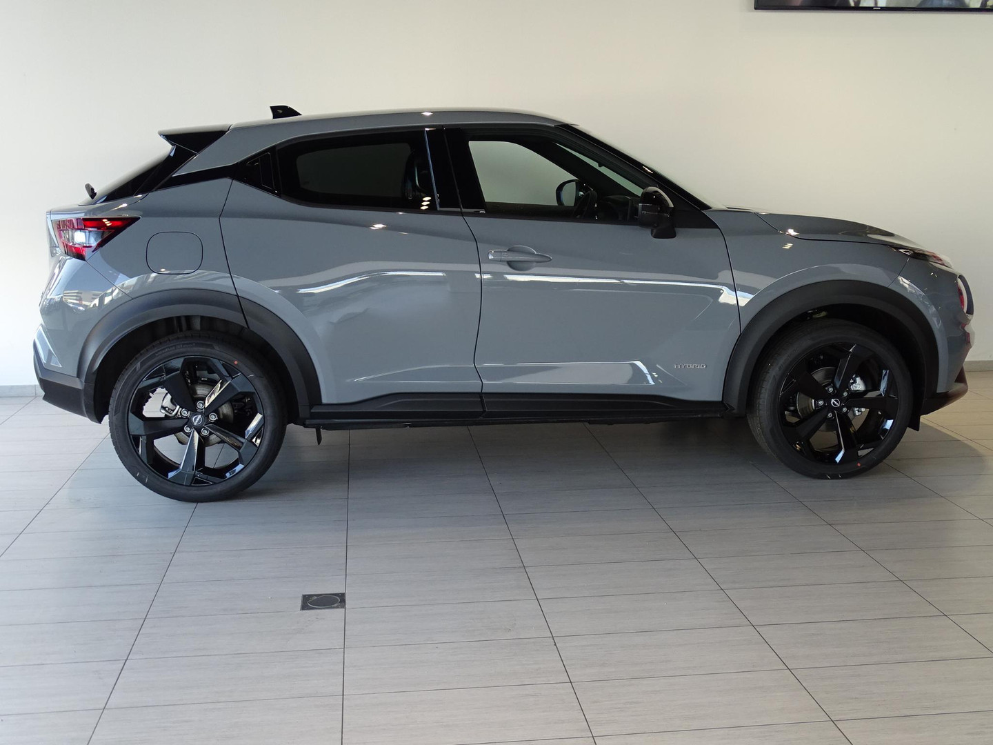 Nissan Nissan