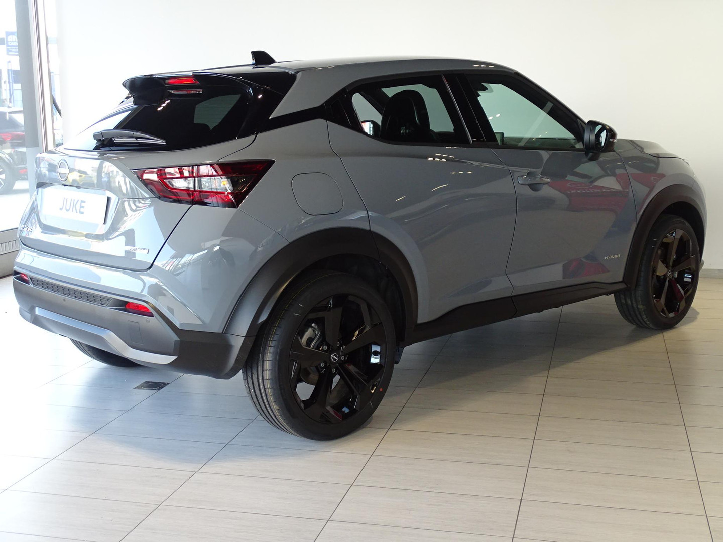 Nissan Nissan