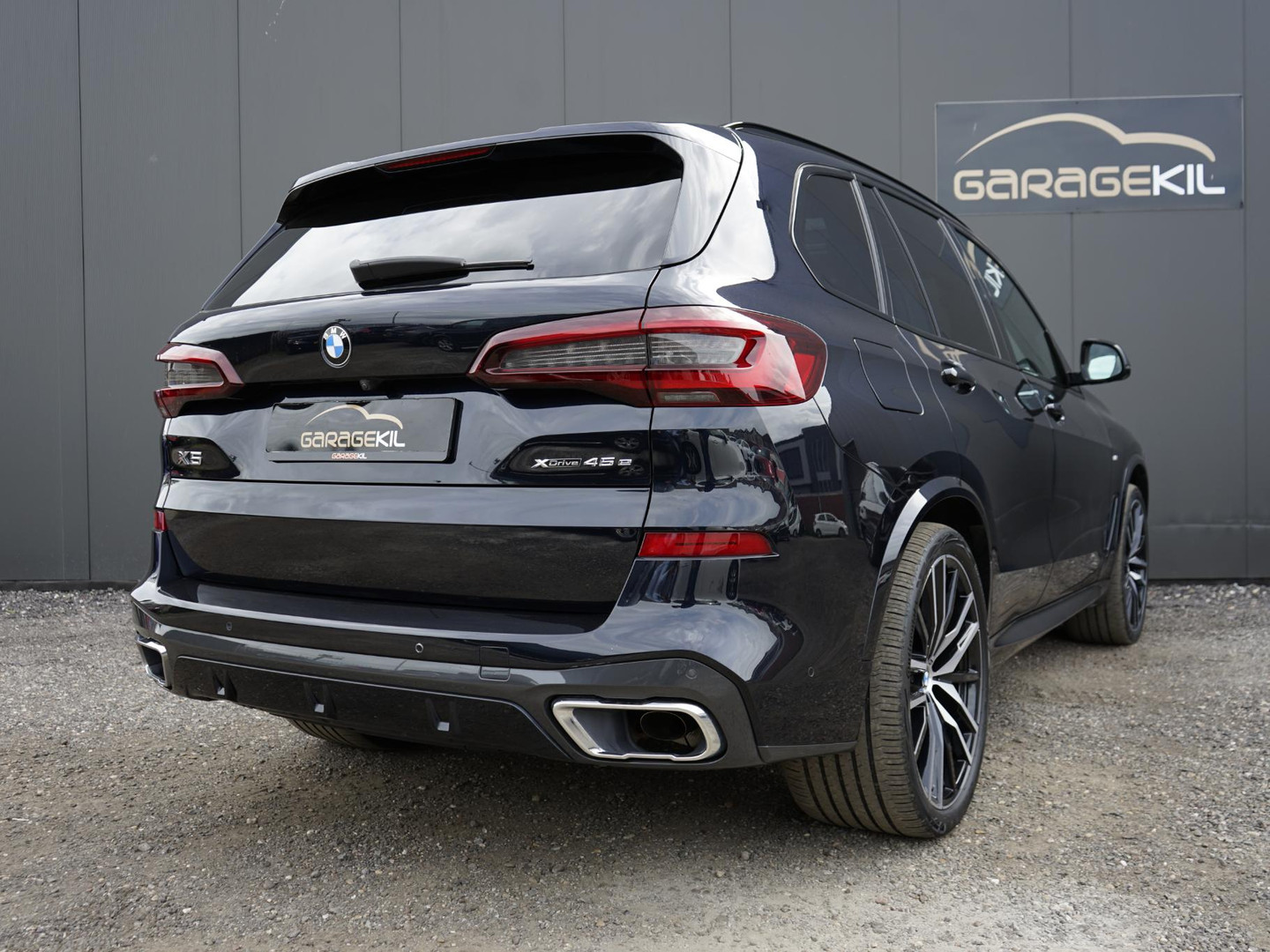 BMW