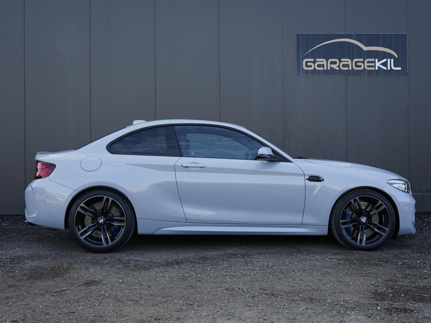 BMW