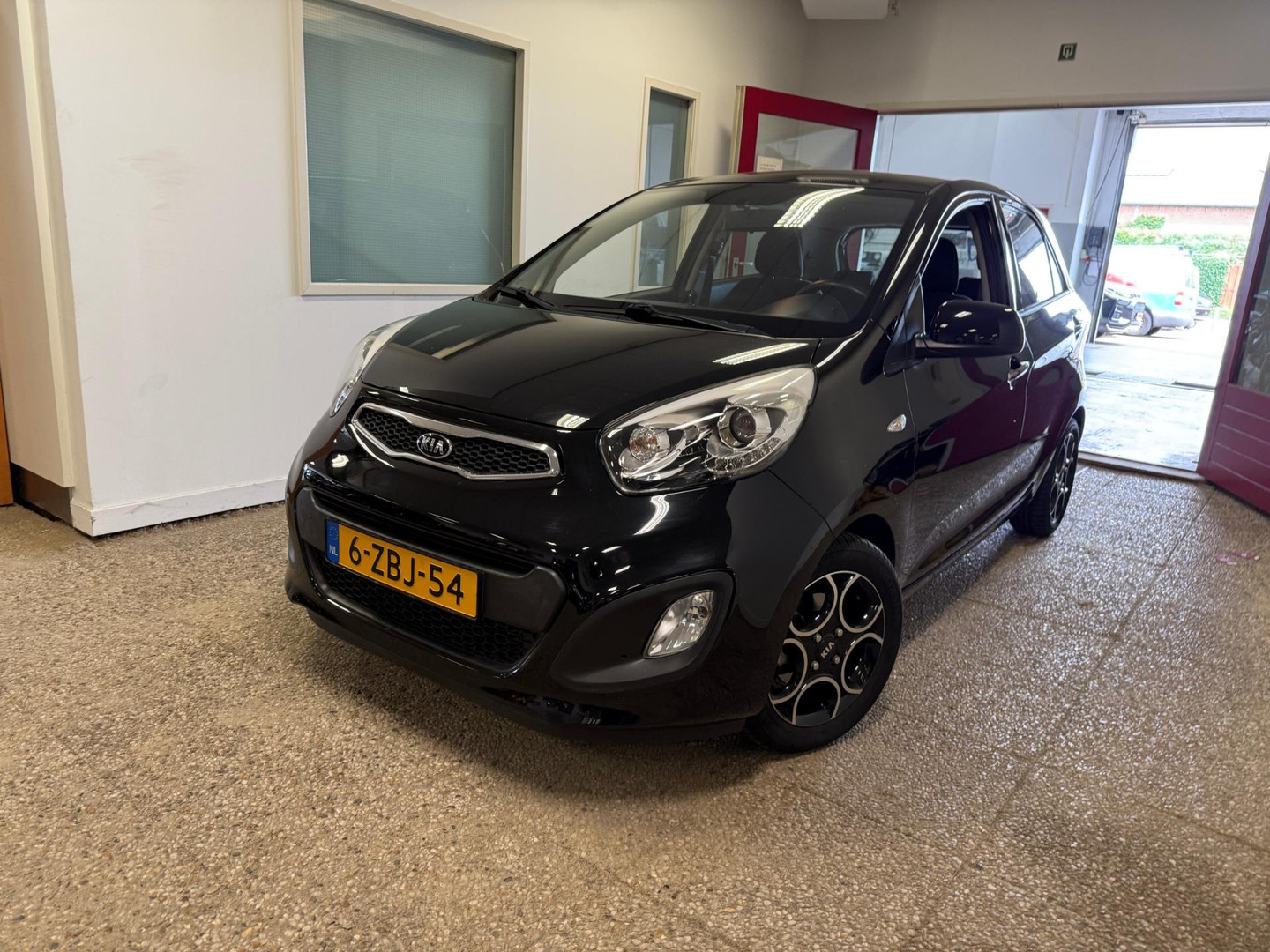 Kia