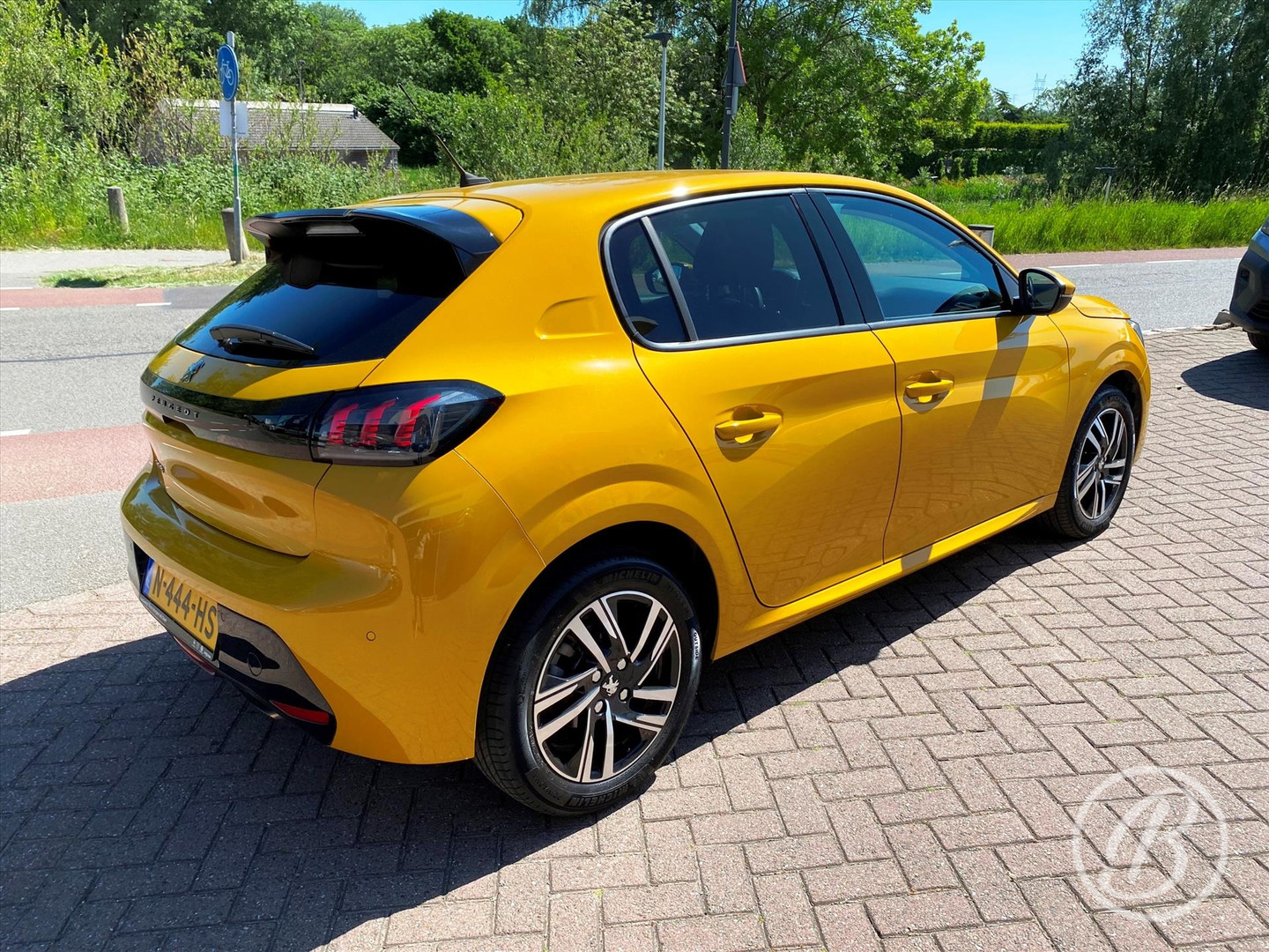 Peugeot Peugeot