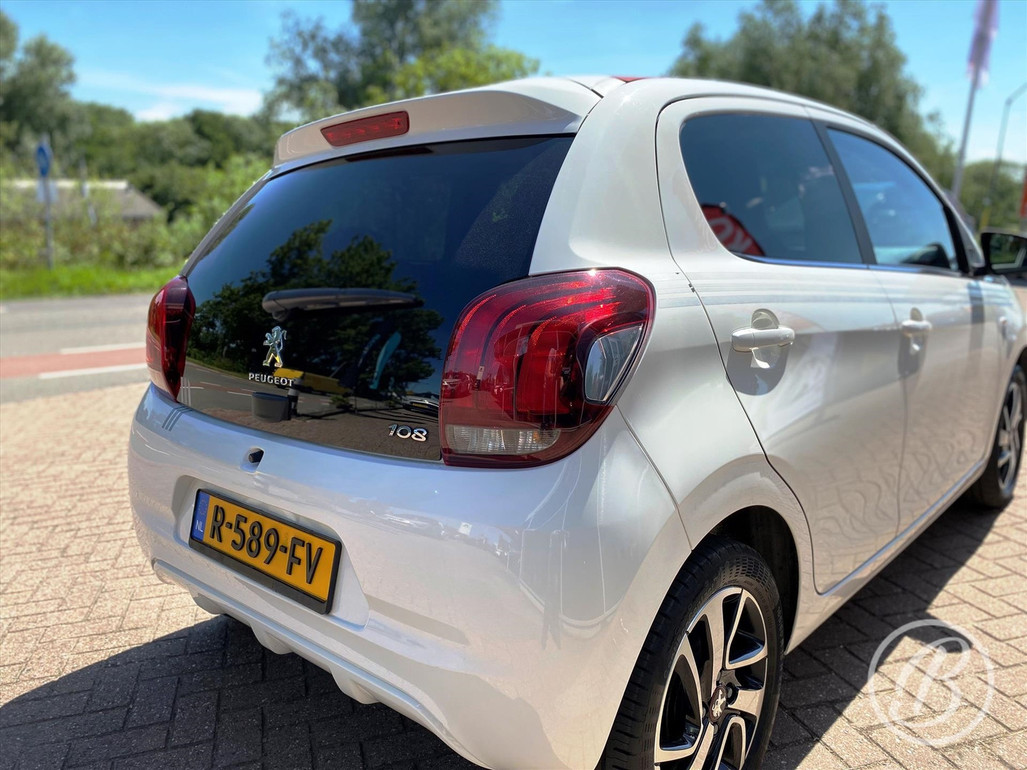Peugeot Peugeot