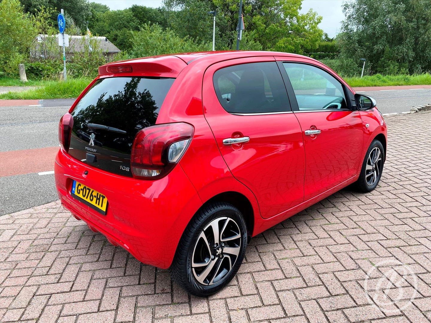 Peugeot Peugeot