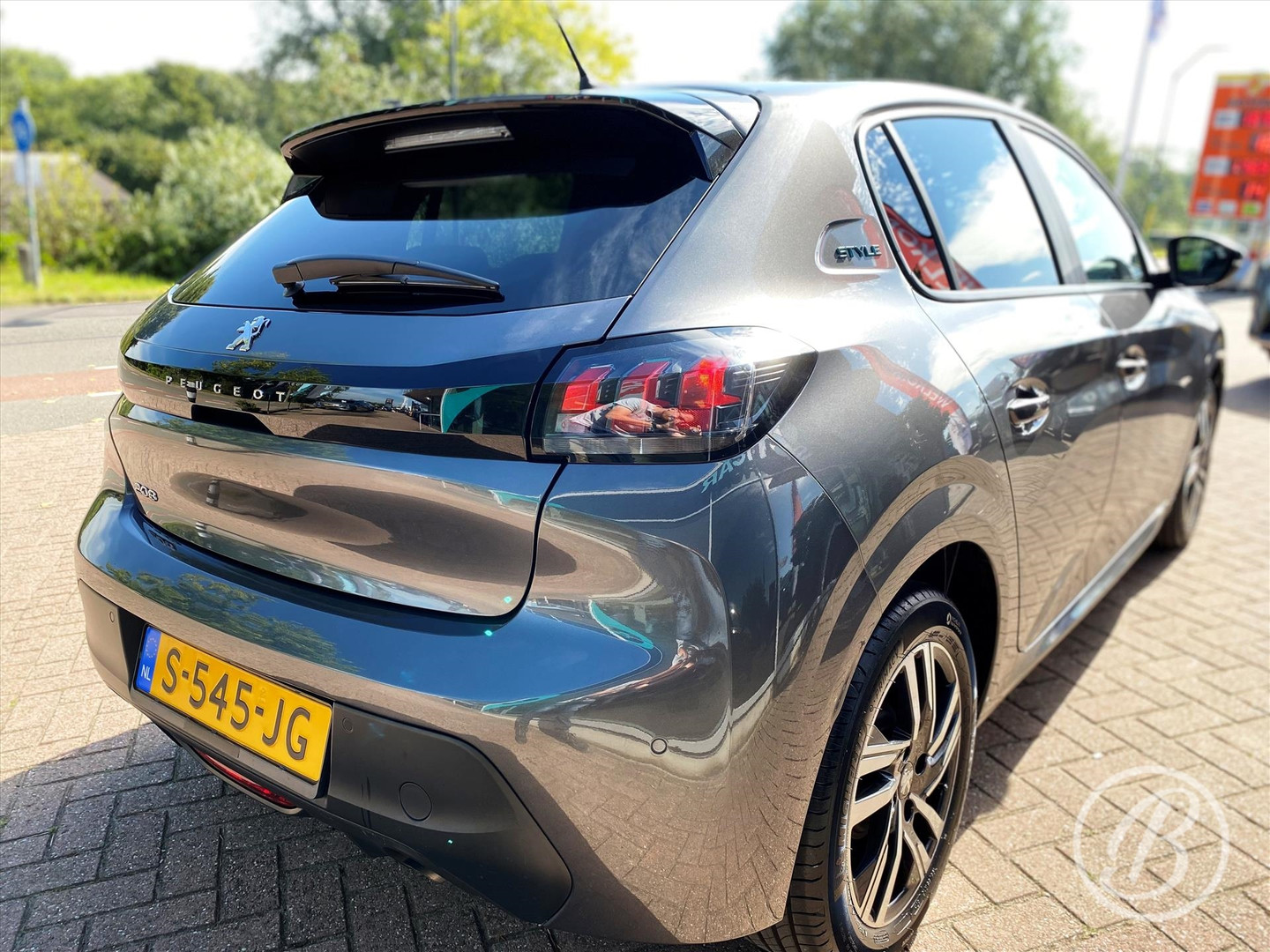 Peugeot