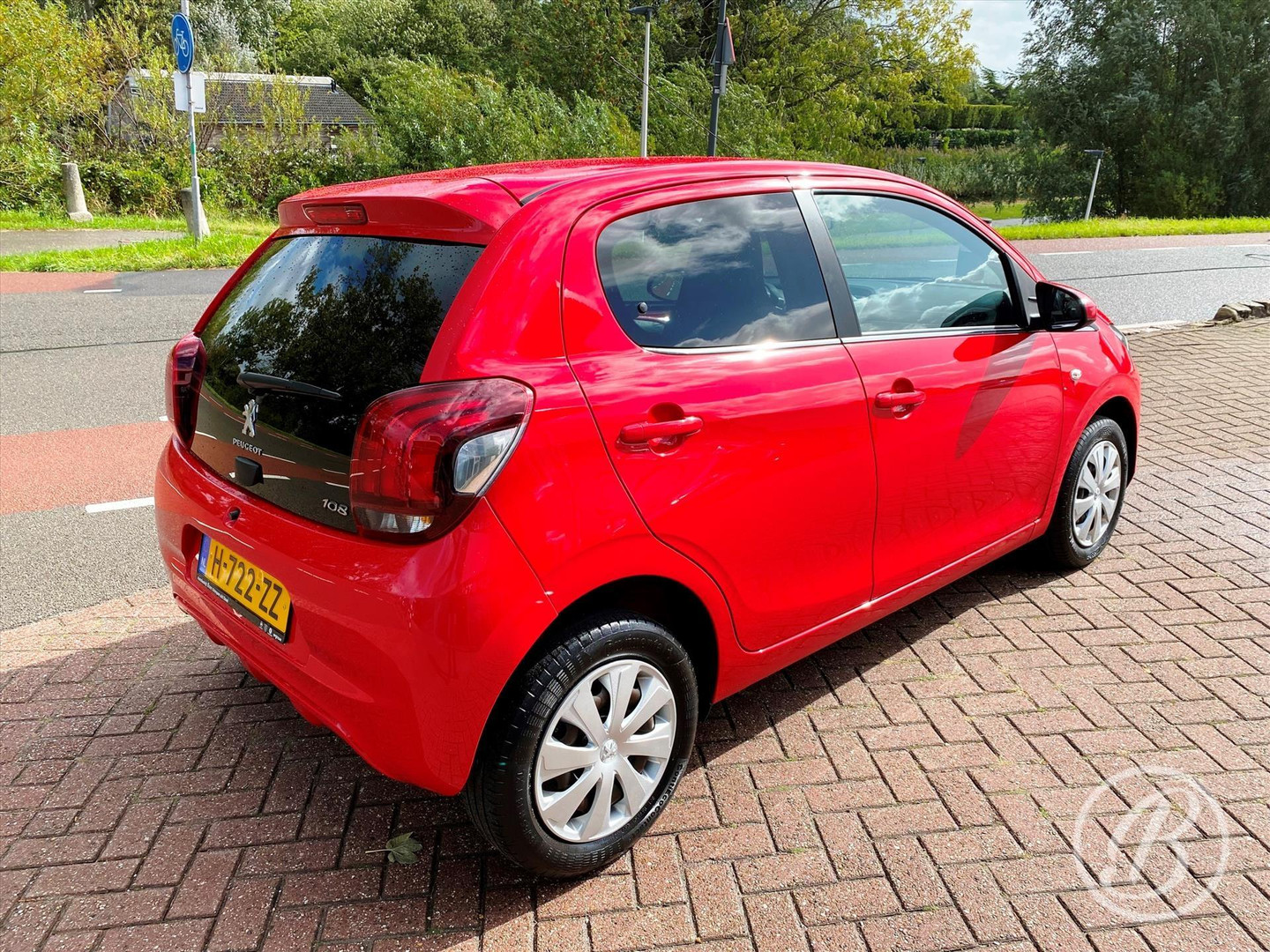 Peugeot Peugeot
