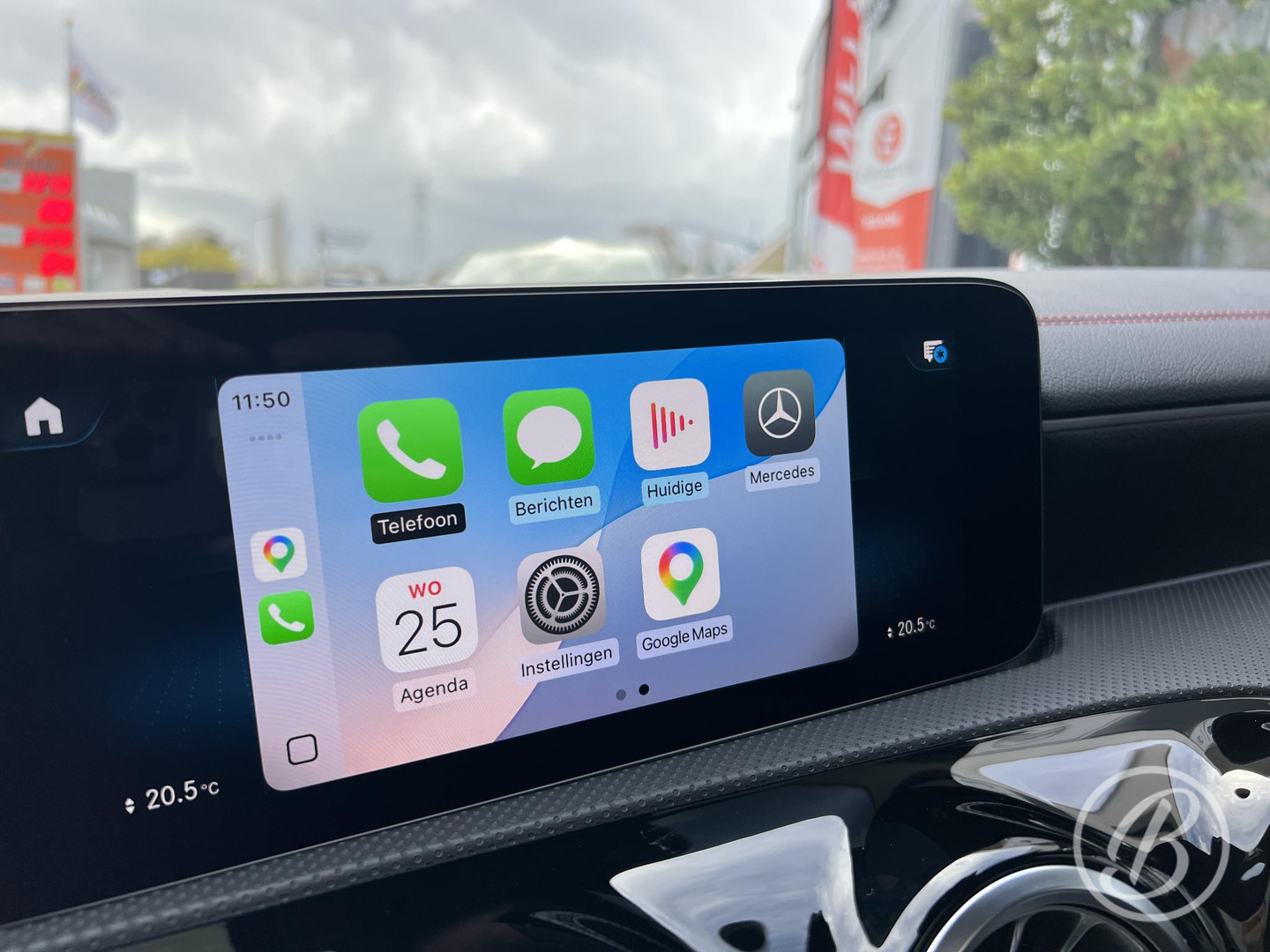 Mercedes-Benz Mercedes-Benz