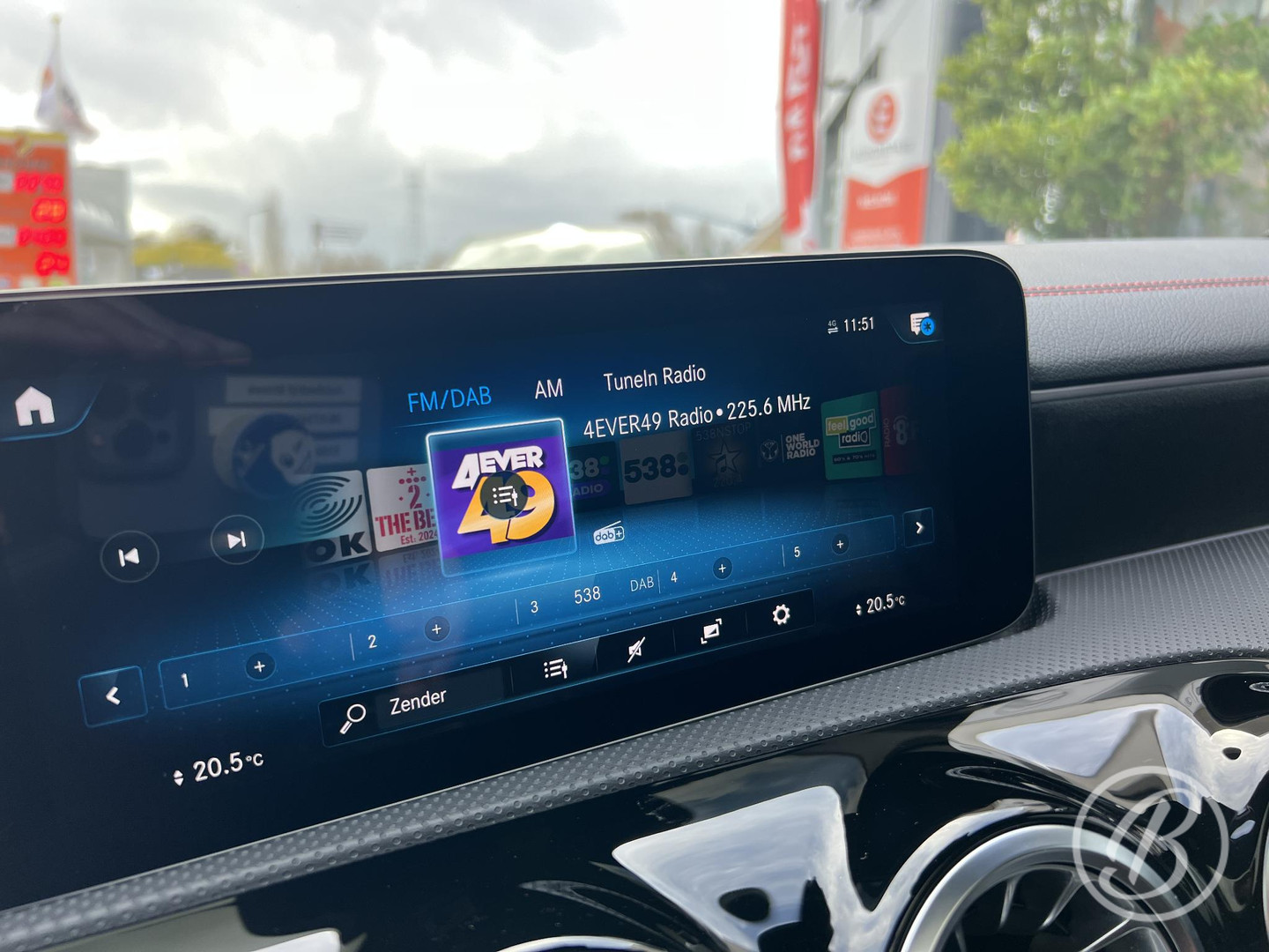 Mercedes-Benz Mercedes-Benz