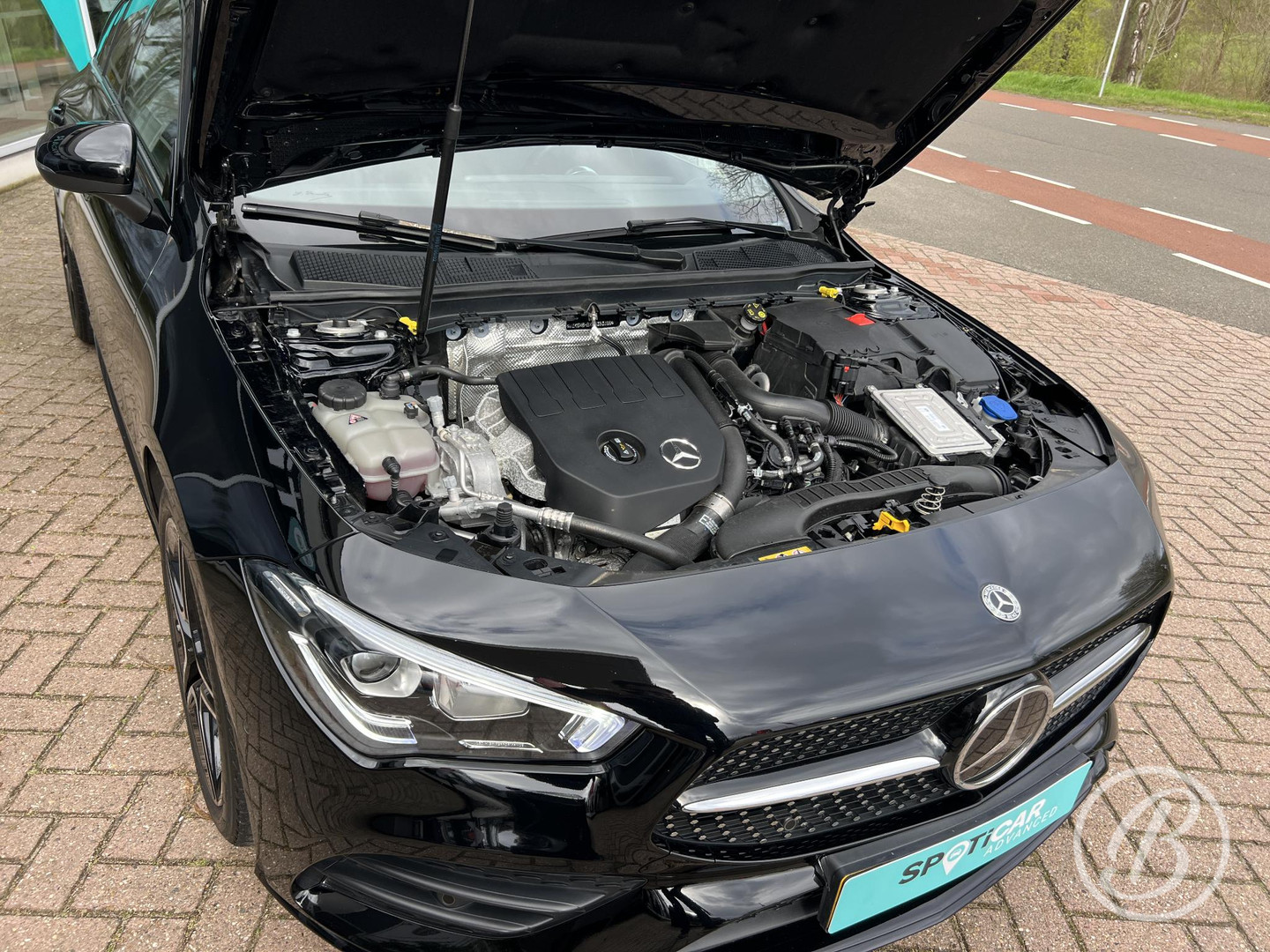 Mercedes-Benz Mercedes-Benz