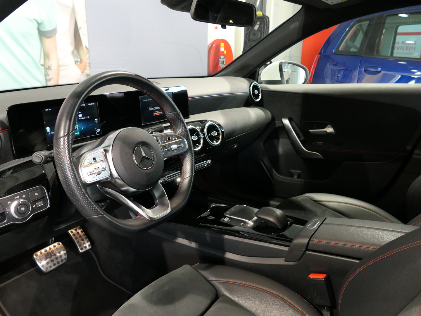 Mercedes-Benz Mercedes-Benz