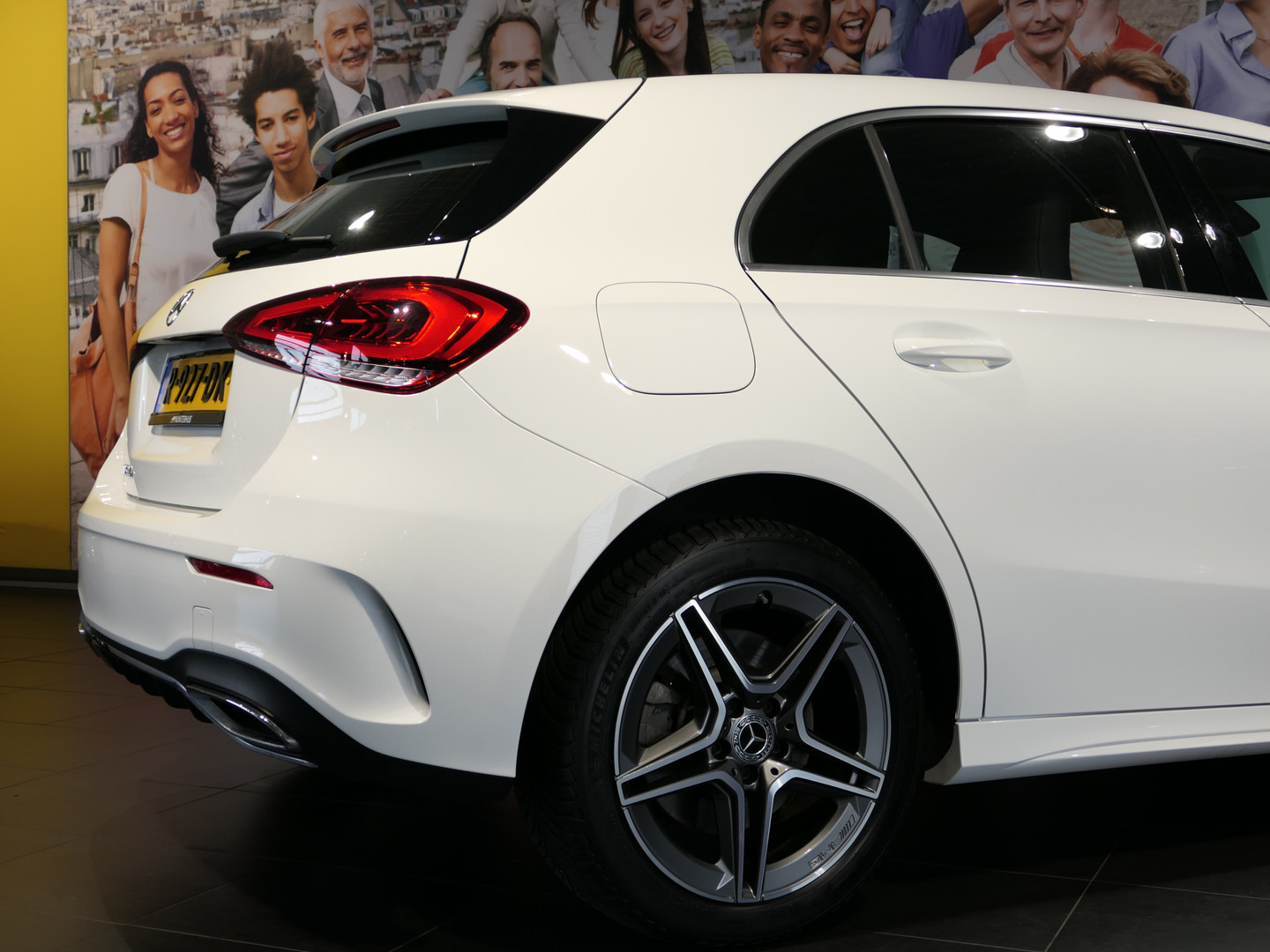 Mercedes-Benz Mercedes-Benz