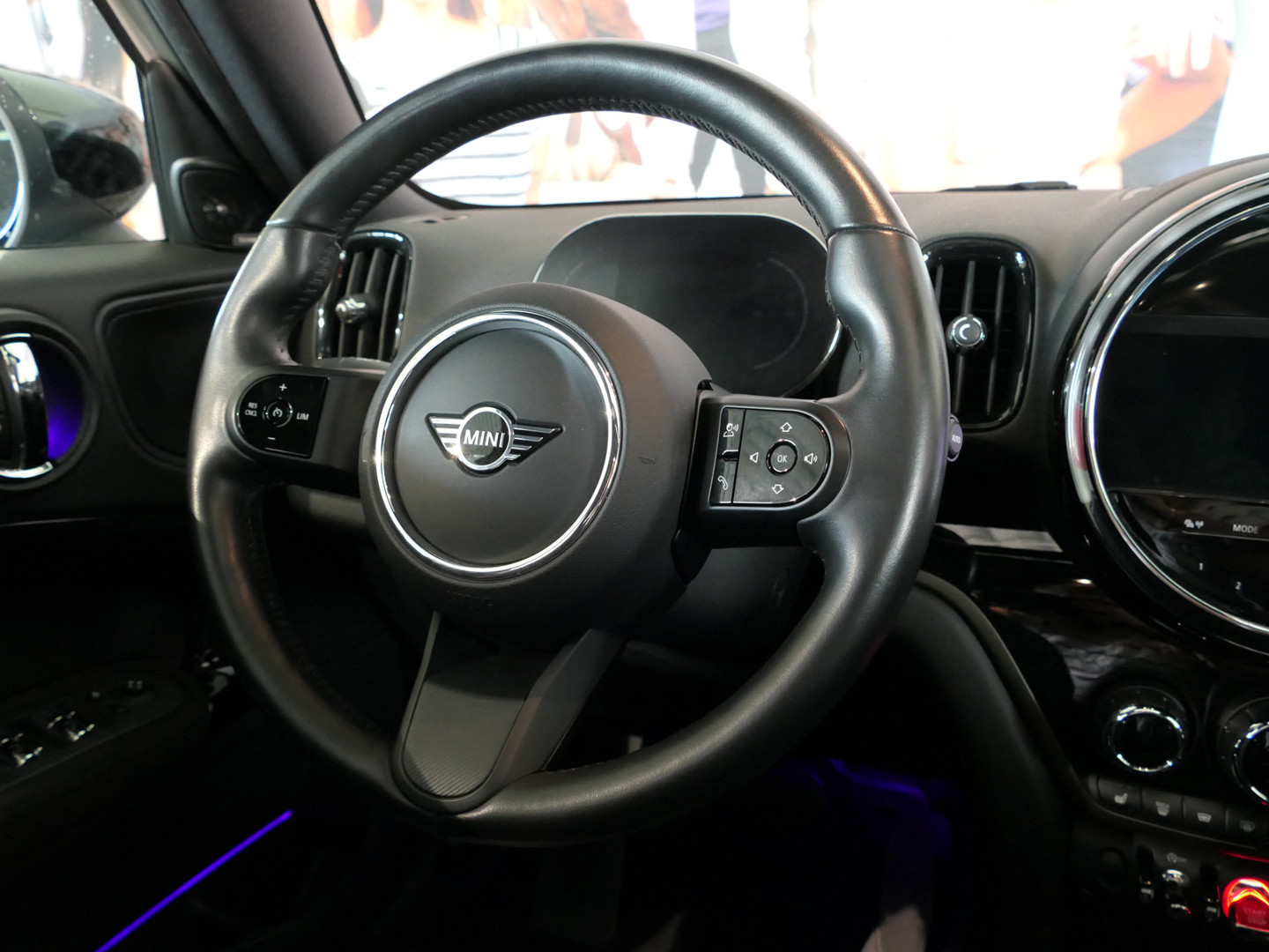 MINI MINI