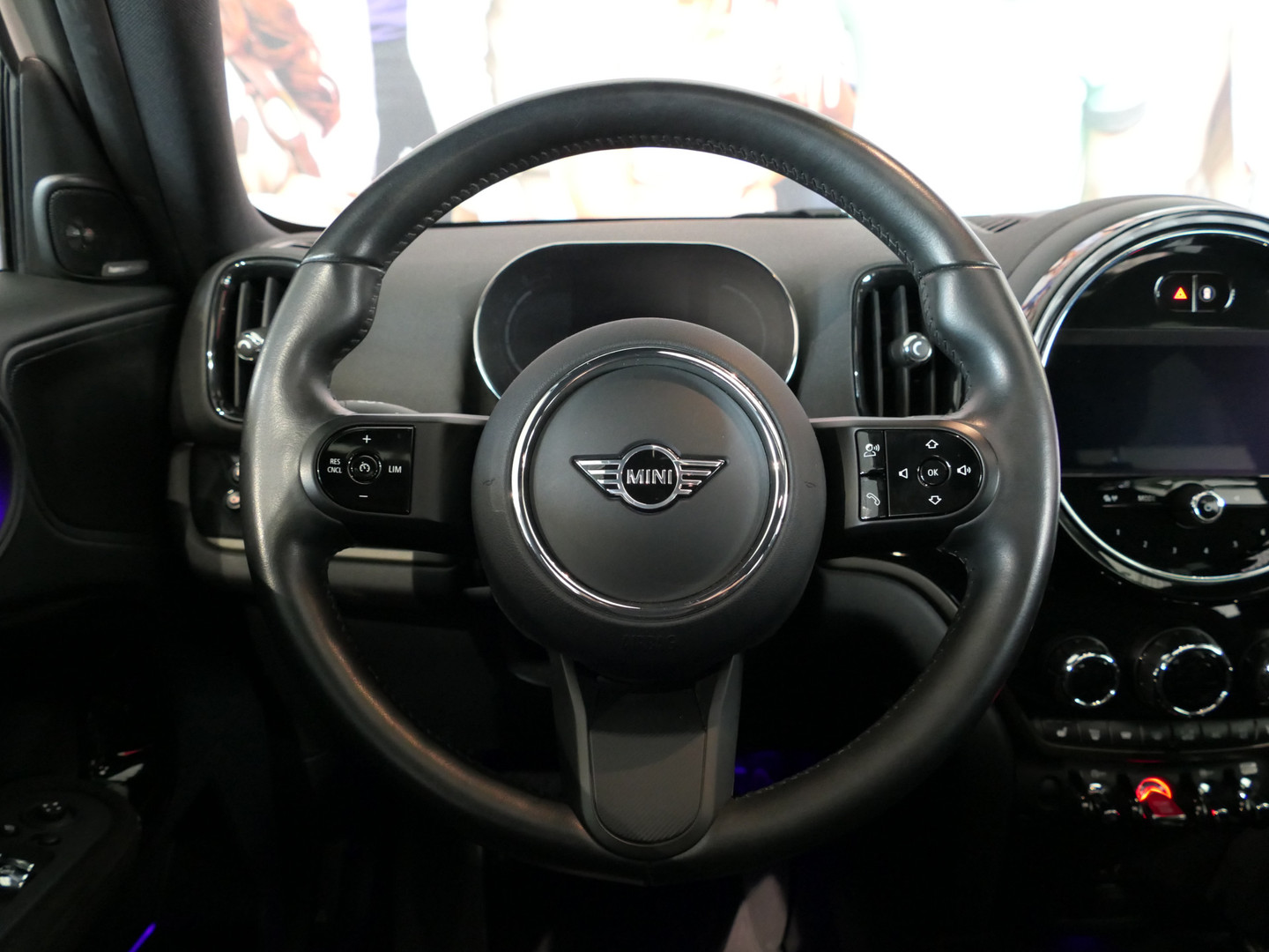 MINI MINI