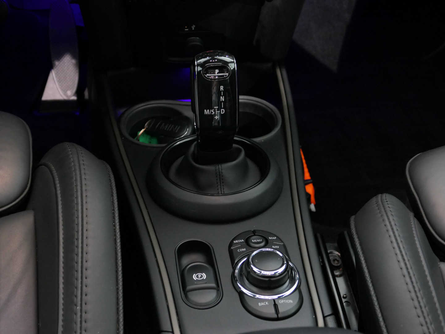 MINI MINI