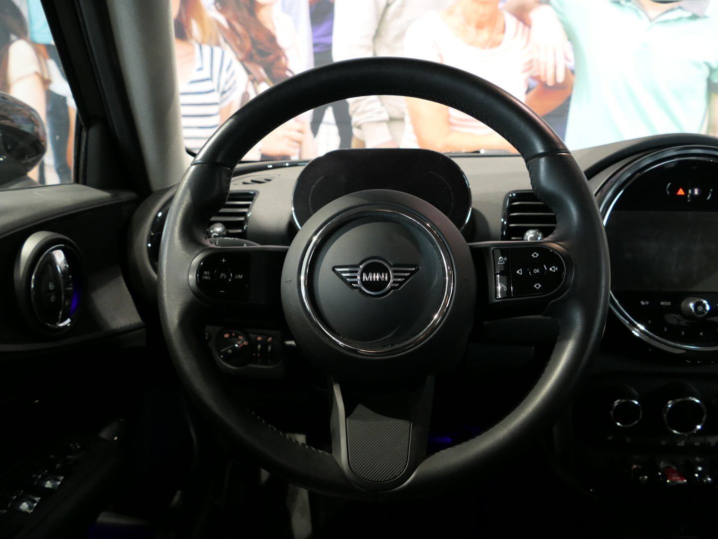 MINI MINI