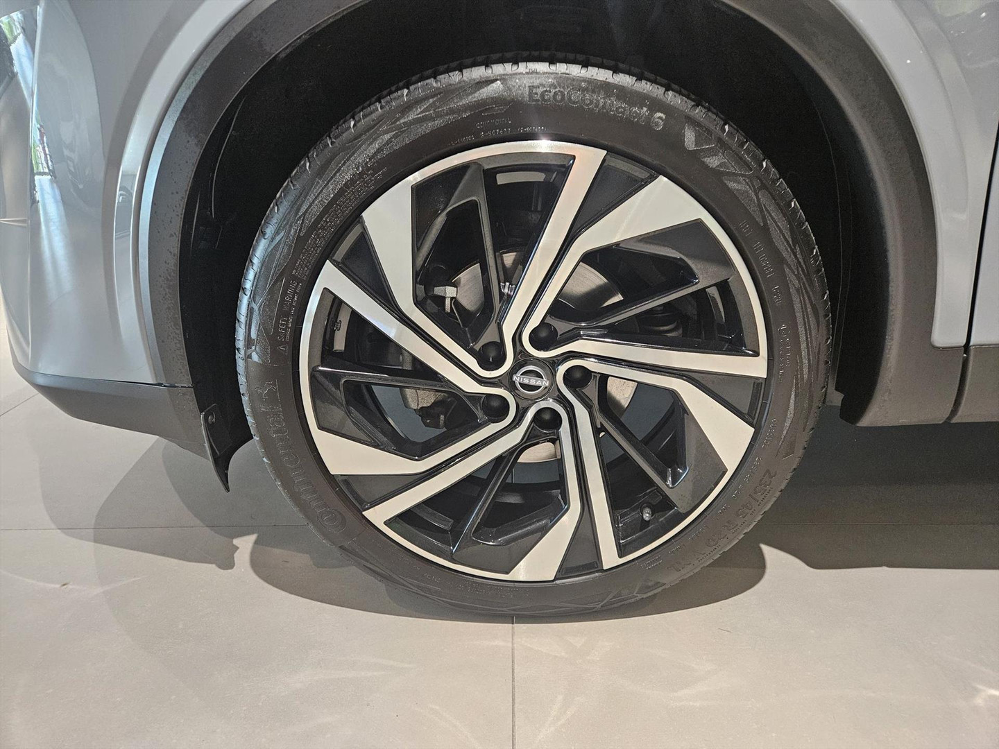 Nissan Nissan