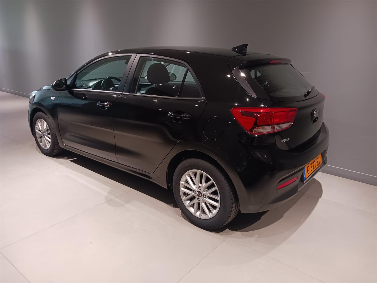 Kia