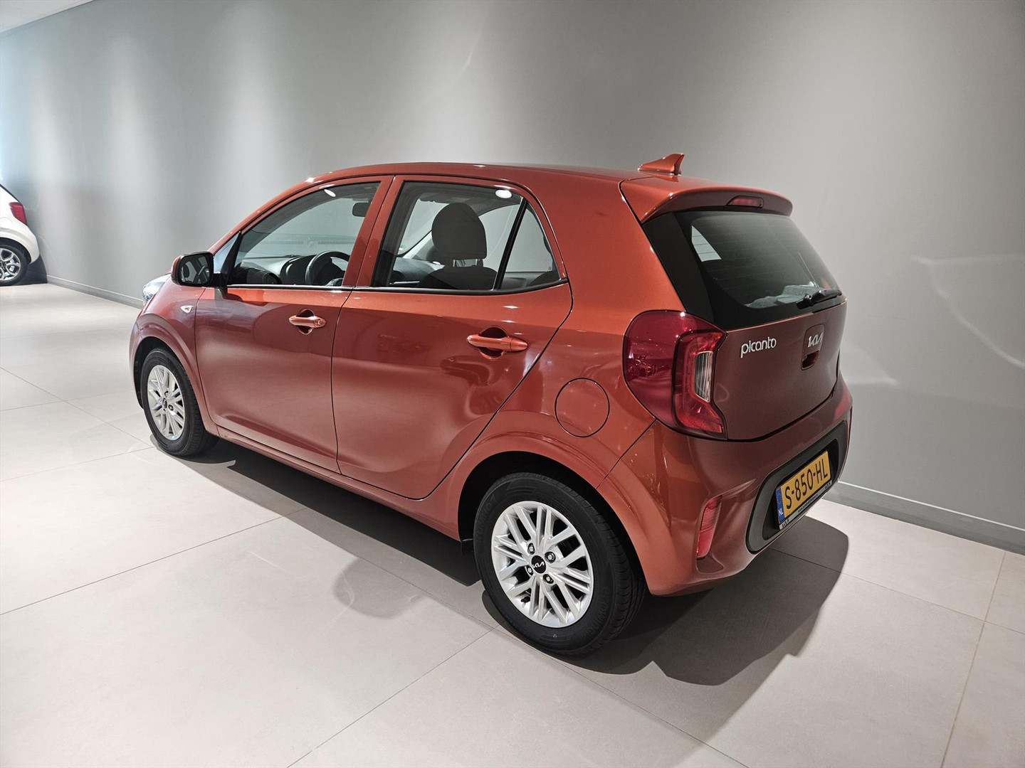 Kia