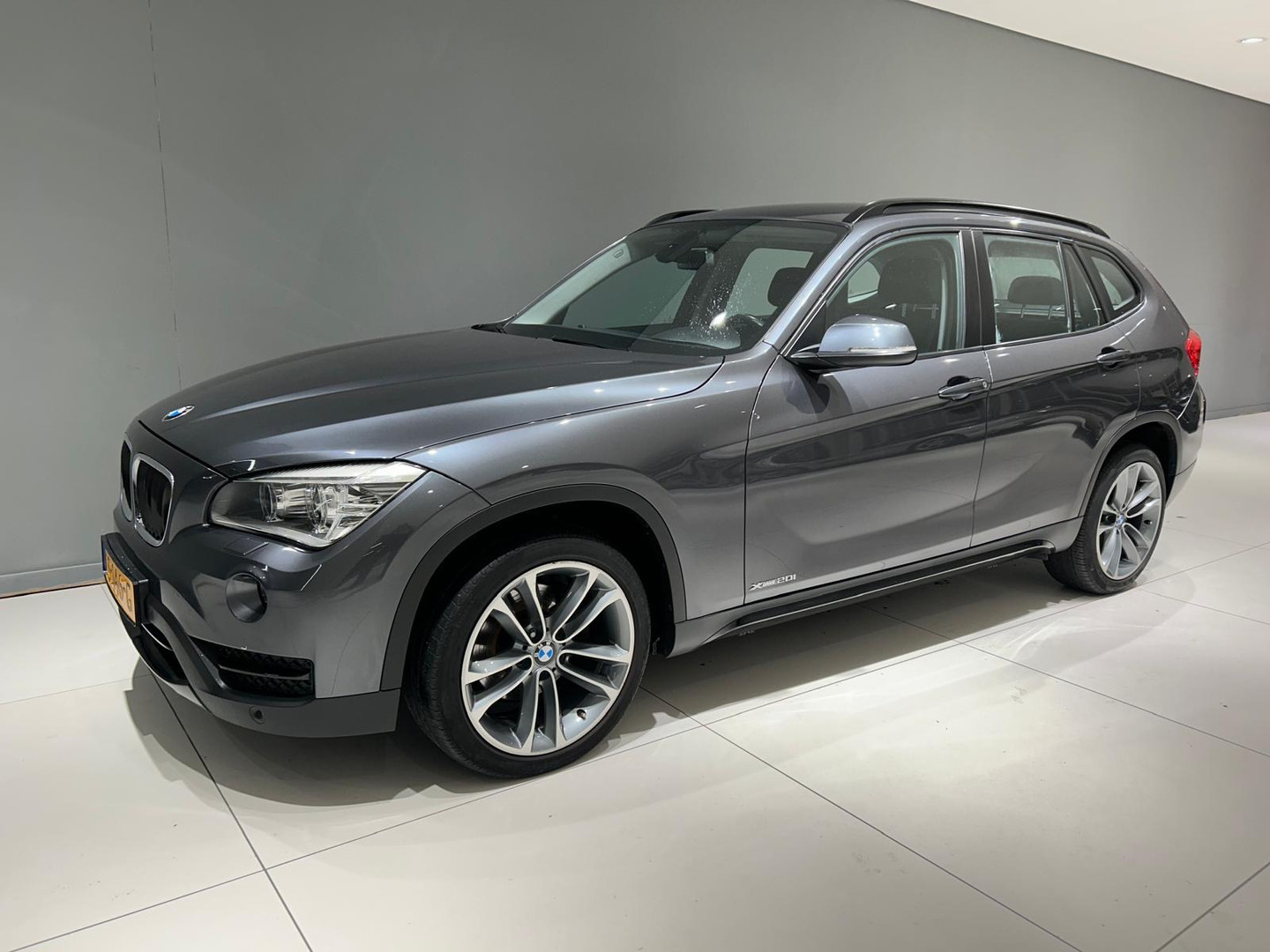 BMW BMW