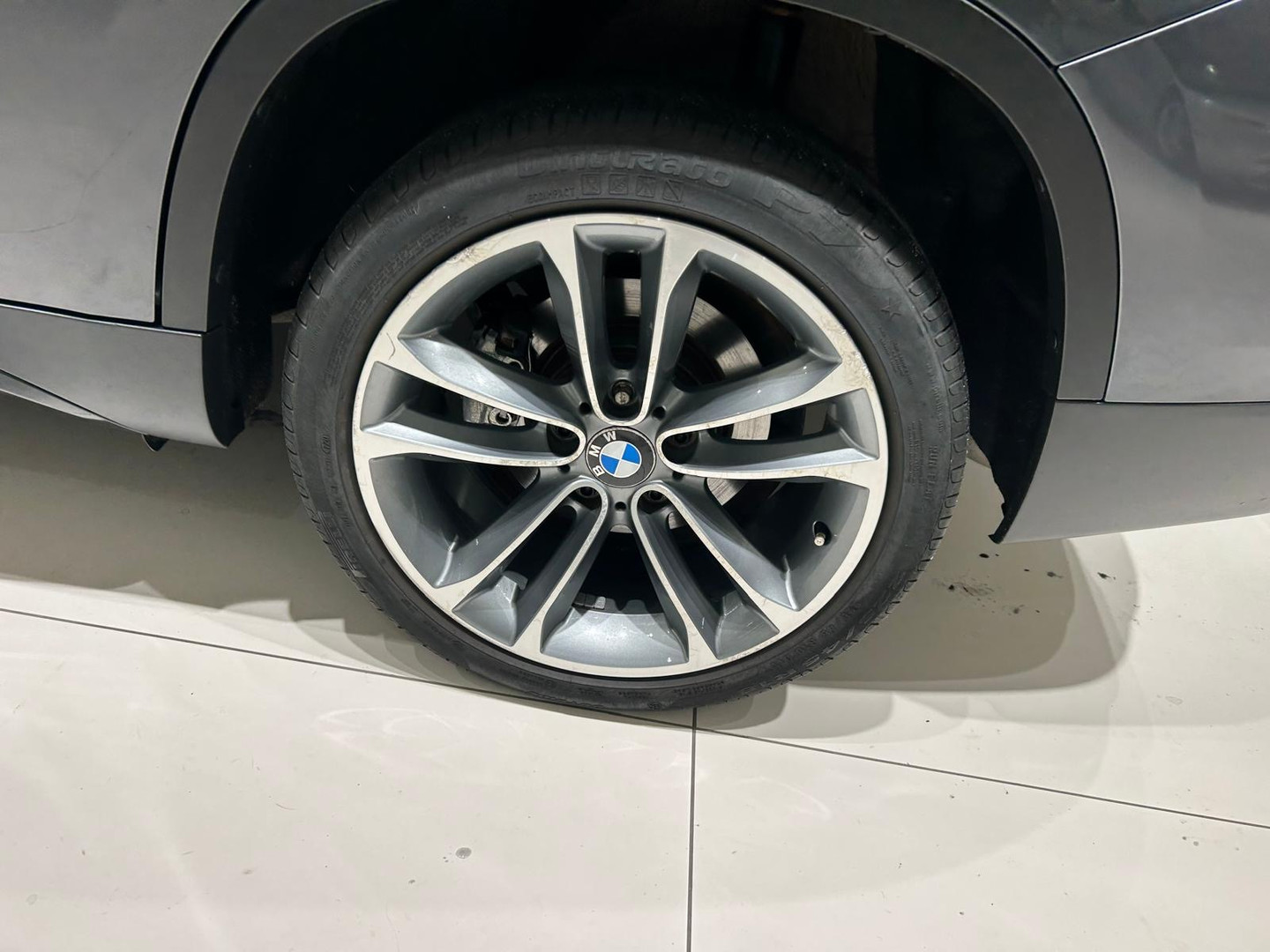 BMW BMW